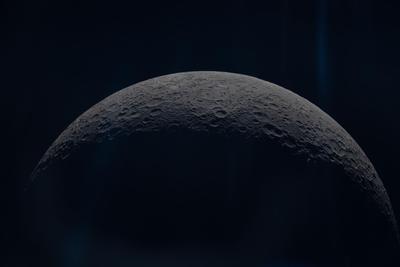 Moon crescent, departing